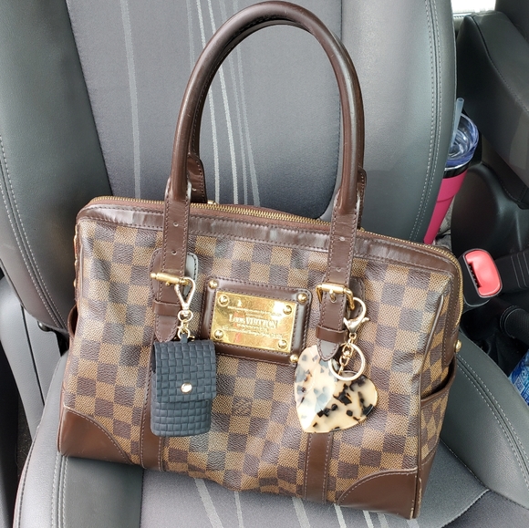 Louis Vuitton Handbags - ❤ Just Sharing! ❤
